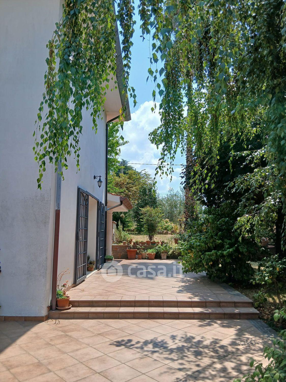 Villa in Via Madonna degli Angeli