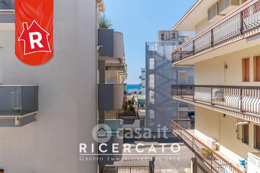 Quadrilocale in Via Francesco Petrarca 11 — foto 35 di 52