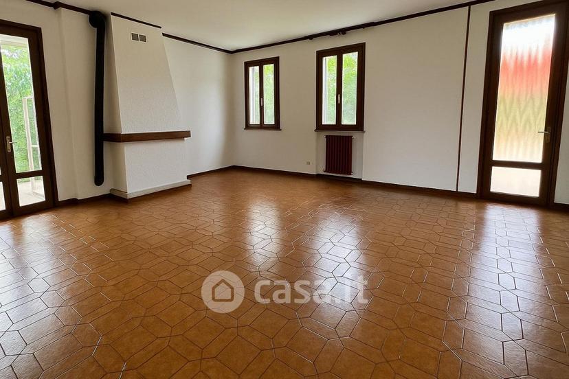 Villa in Via A. Volta — foto 6 di 15