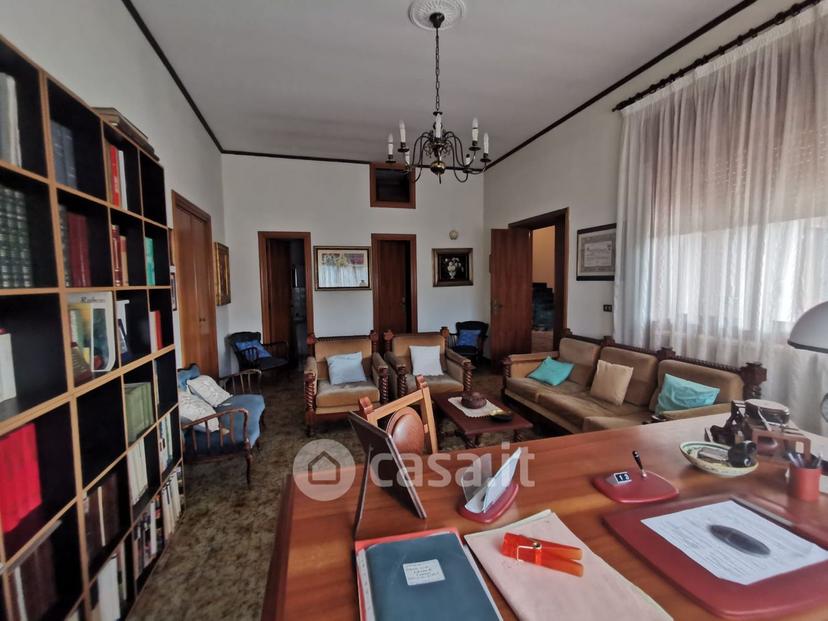Villa in Via Ascanio Grandi 4 — foto 5 di 49