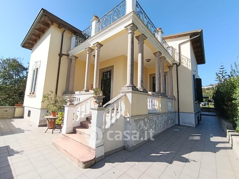 Villa in Via Catena 24 — foto 25 di 30