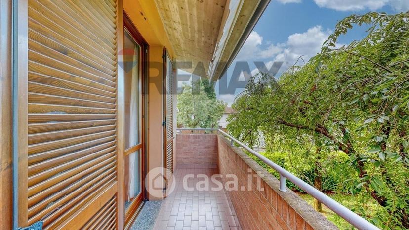 Villa in Via Fratelli Rosselli — foto 25 di 74