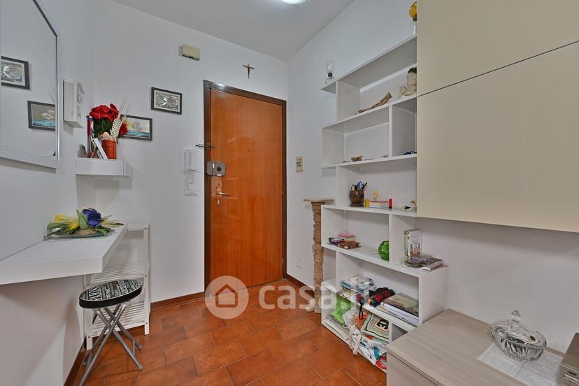 Trilocale in Via Nino Bixio 18 — foto 18 di 31