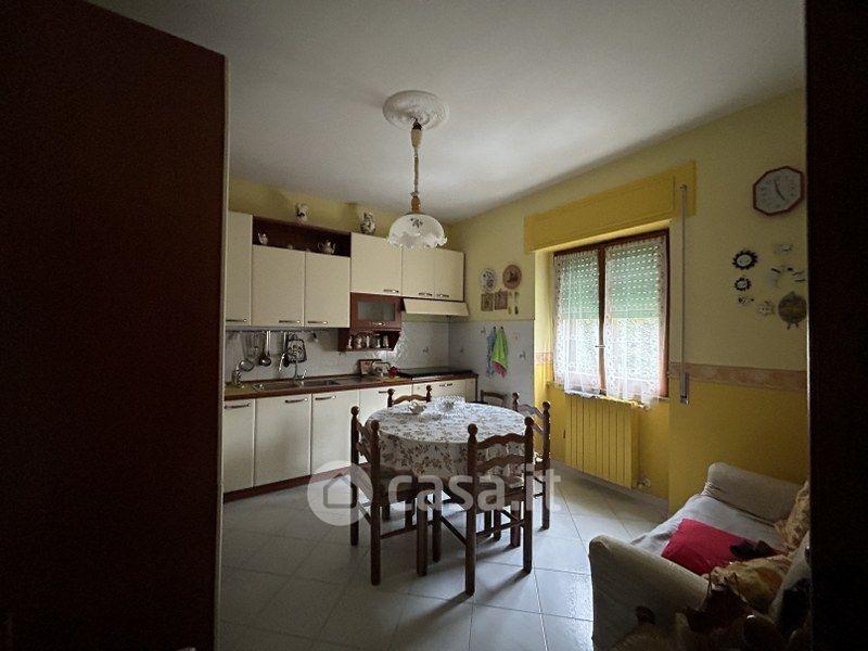 Trilocale in Via Adinolfi 13 — foto 17 di 19