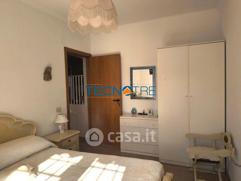 Quadrilocale in Via U. Foscolo 44 — foto 5 di 29