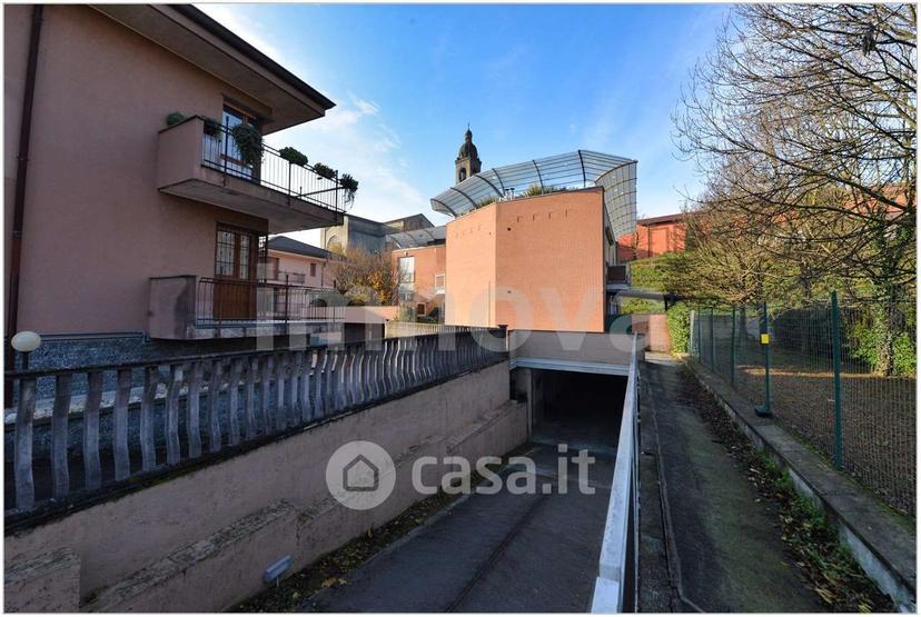 Trilocale in Viale Italia 17 — foto 22 di 24