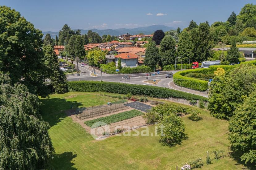 Villa in Piazza Leva 1 — foto 40 di 74