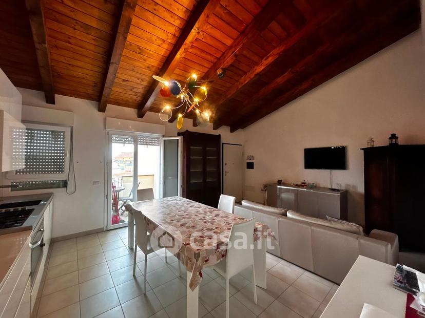 Quadrilocale in Via Gallura 23 — foto 16 di 32