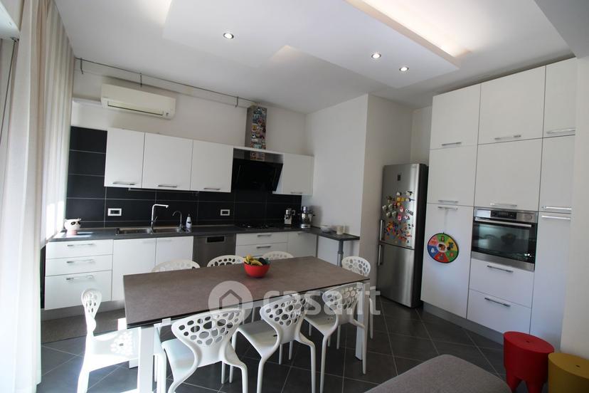 Trilocale in Via della Vela 44 — foto 18 di 31