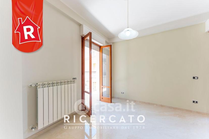 Quadrilocale in Via Francesco Petrarca 11 — foto 32 di 52