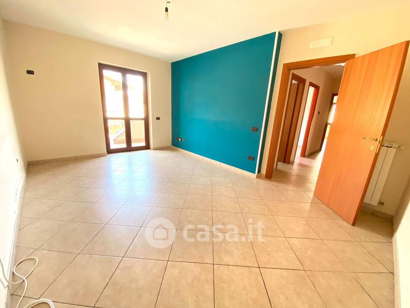 Trilocale in Corso Campano 470 — foto 5 di 12