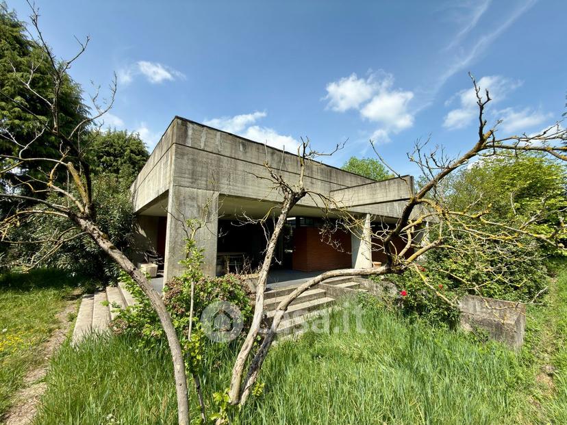 Villa in Via Giosuè Carducci 20 a — foto 37 di 182
