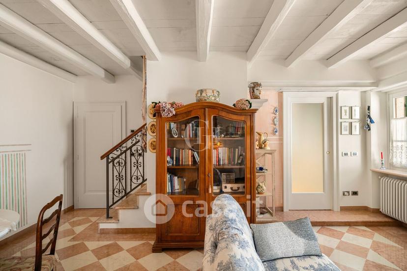 Villa in Via Chiesa — foto 7 di 29