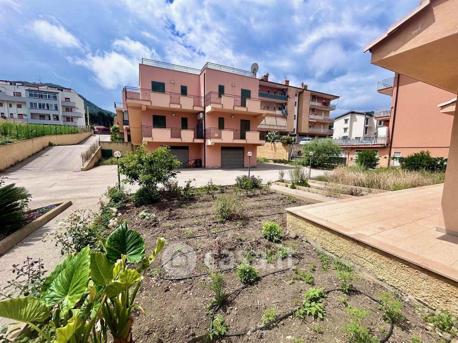 Trilocale in Viale delle Madonie 32
