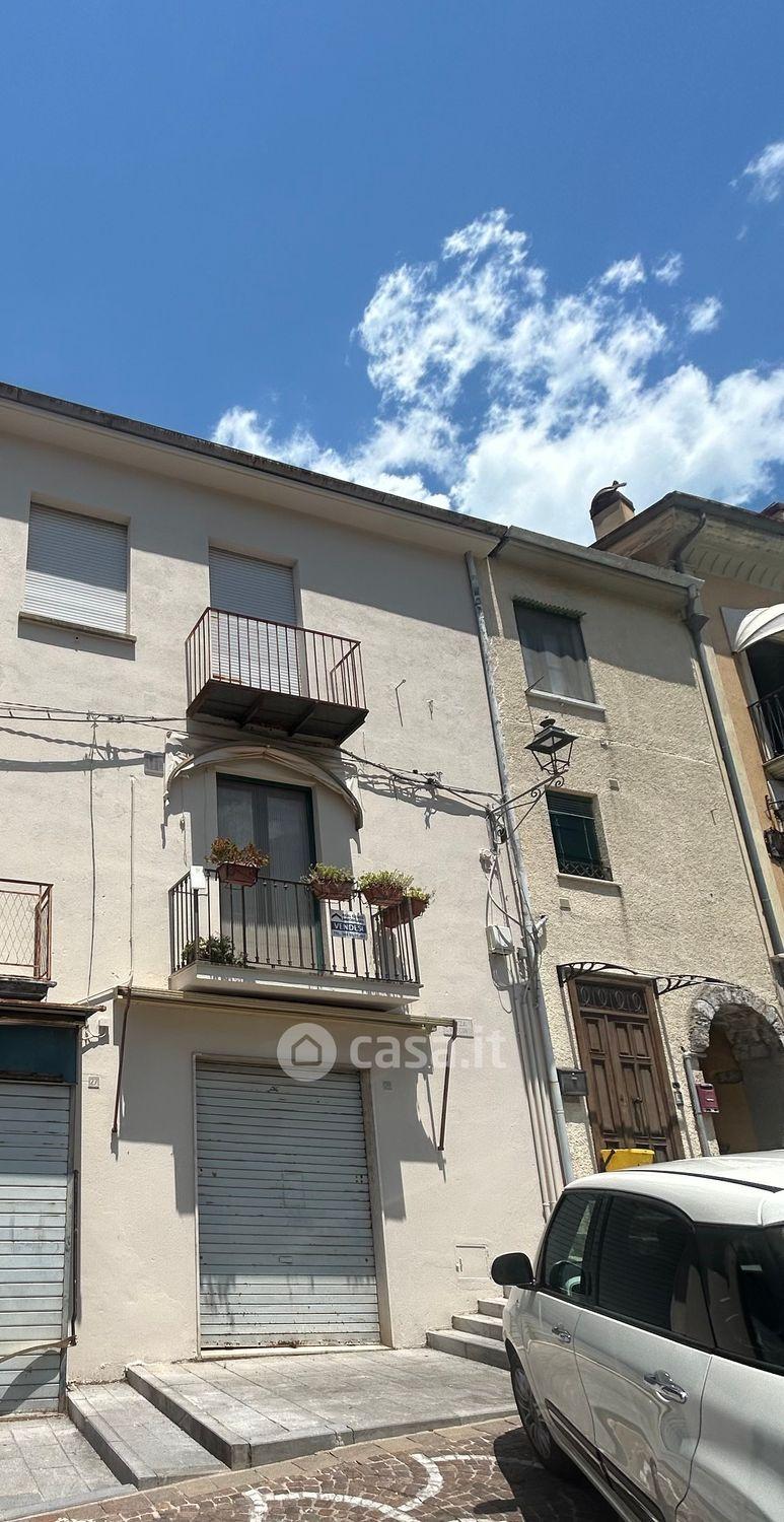 Quadrilocale in Piazza San Nicola — foto 12 di 24