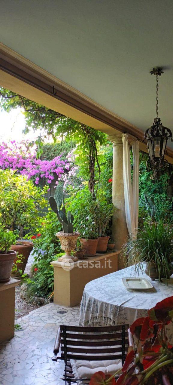 Villa in Via Barzoni — foto 7 di 12