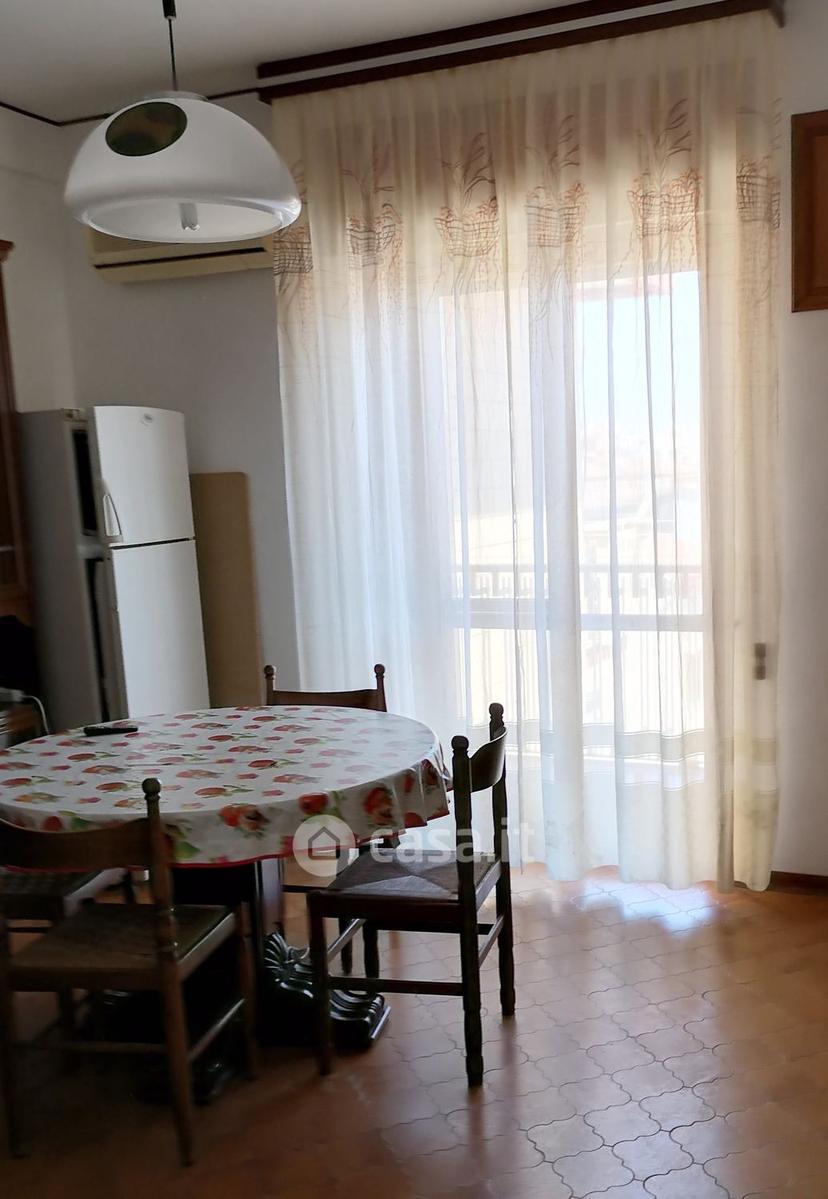 Stanza in Via Carlo Baffi 7 — foto 12 di 24