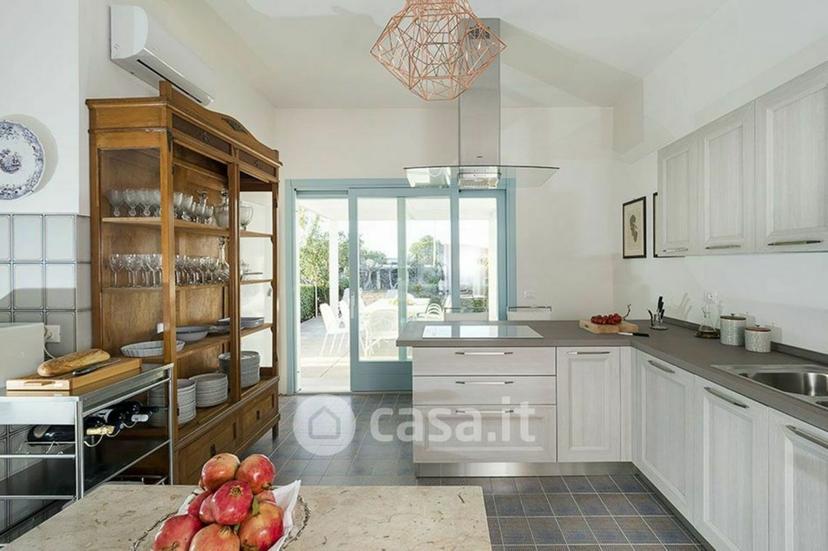 Villa in Giuseppe Garibaldi 210 — foto 13 di 57