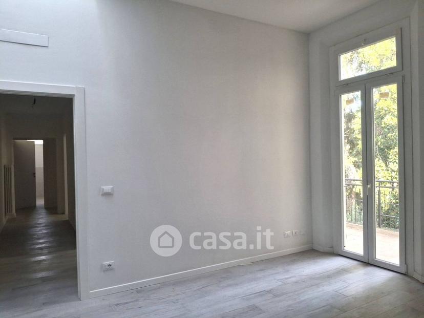 Quadrilocale in Via Francesco del Cossa 21 — foto 17 di 35