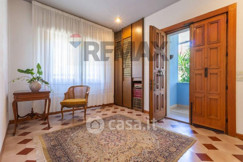 Villa in Via Bartolomeo Colleoni 10 — foto 38 di 46