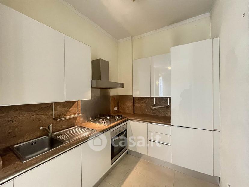 Trilocale in Viale Nazario Sauro 5 — foto 44 di 45