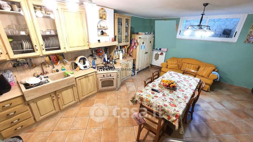 Villa in Via delle Begonie — foto 5 di 29
