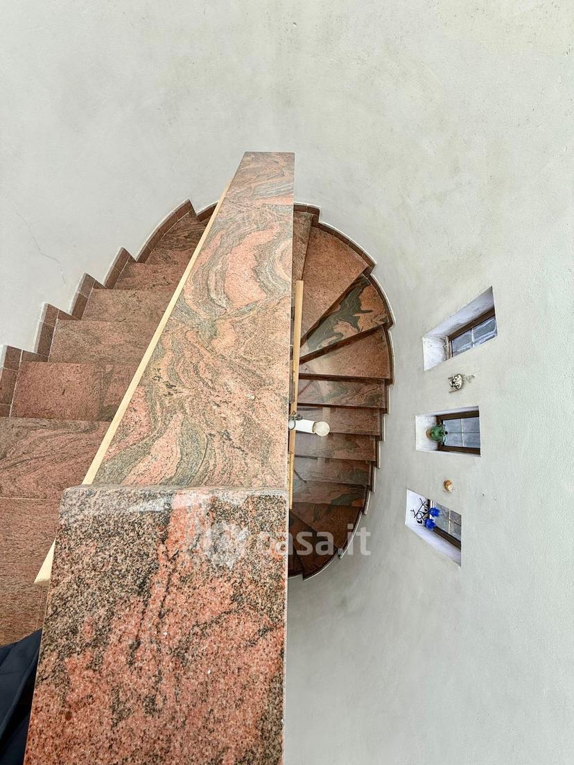 Villa in Via Giuseppe Parini 5 — foto 22 di 86