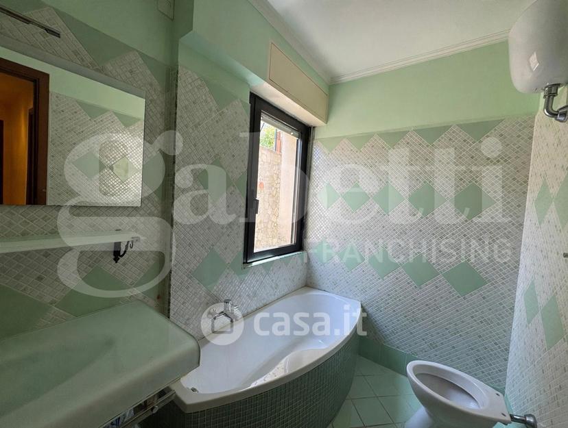 Quadrilocale in Via Camerano — foto 19 di 29