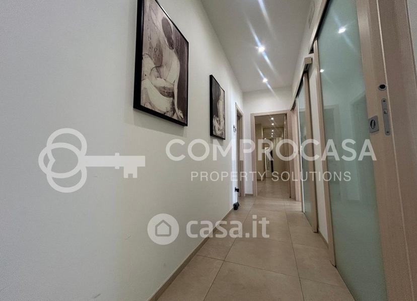 Appartamento in Via Gallipoli — foto 16 di 38