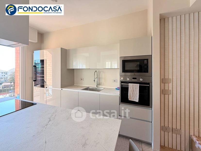 Quadrilocale in Via dei Conradi 6 — foto 27 di 30