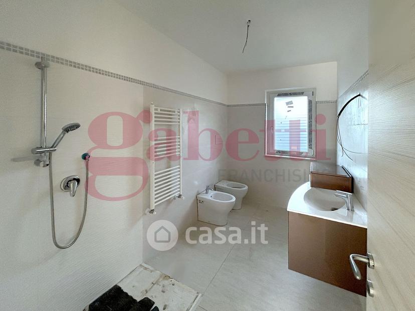 Appartamento in Via Antonio Gramsci — foto 23 di 42