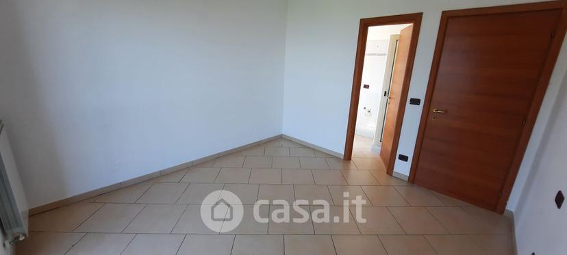 Trilocale in Contrada Barbone — foto 9 di 20