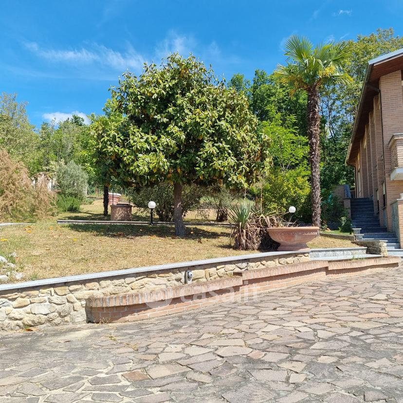Villa in Via Alessandro Manzoni 32 — foto 31 di 63