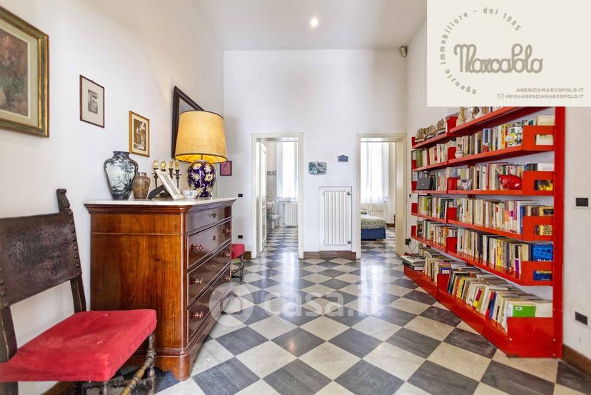 Villa in Via C. Cavour 1 — foto 3 di 31