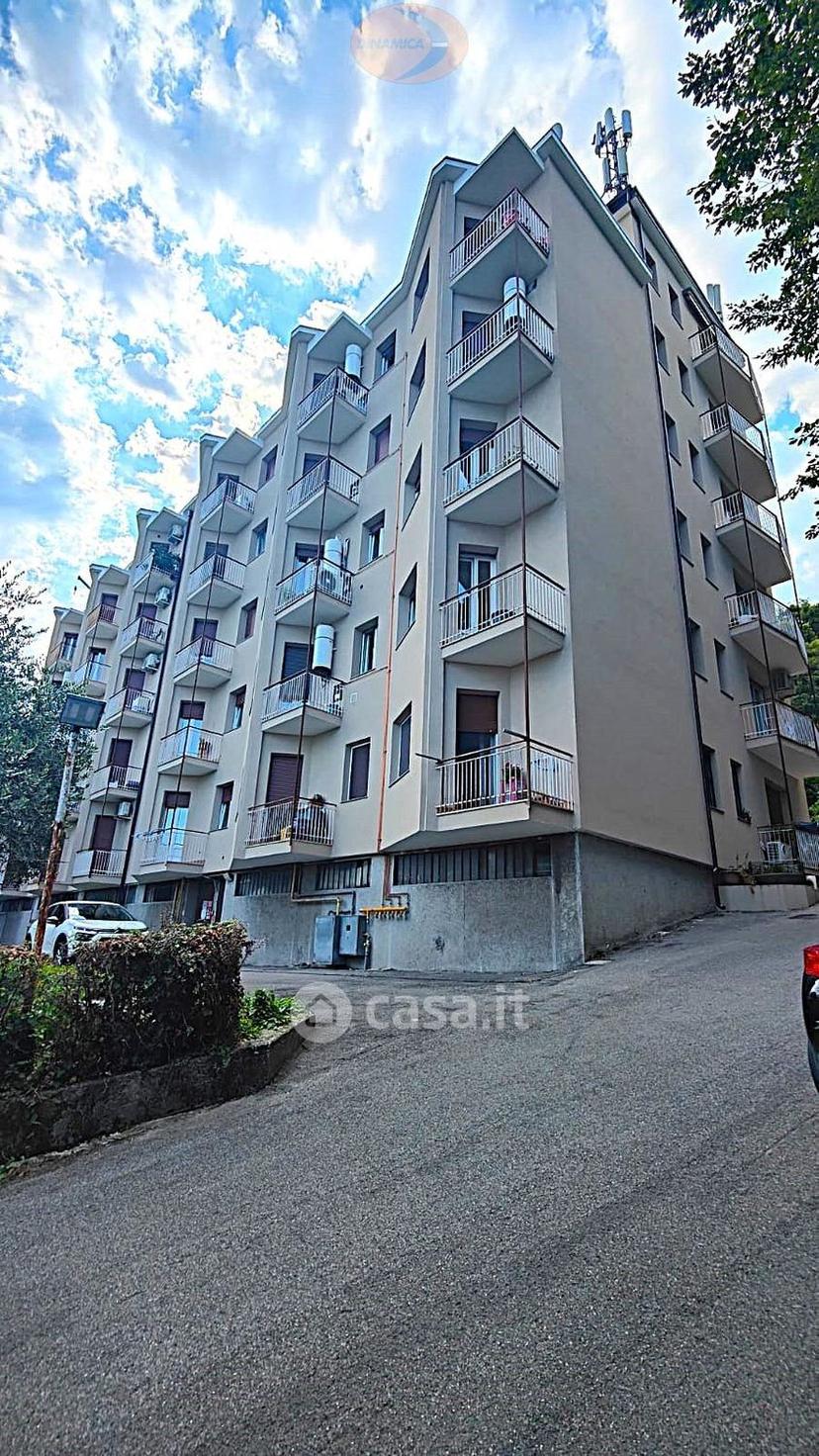 Trilocale in Via Monte Rosa 29 — foto 20 di 37
