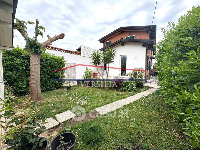 Villa in Via Intercomunale 37 — foto 13 di 35