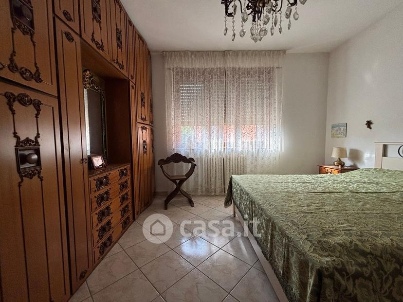 Villa in Via Vittorio Veneto 20 — foto 25 di 78