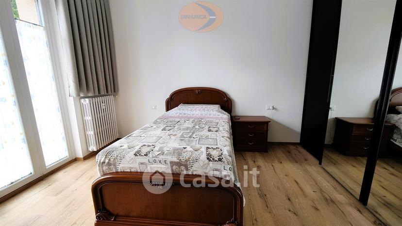 Trilocale in Via Monte Rosa 29 — foto 37 di 37