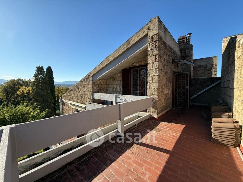 Villa in Via dei Colli — foto 6 di 33