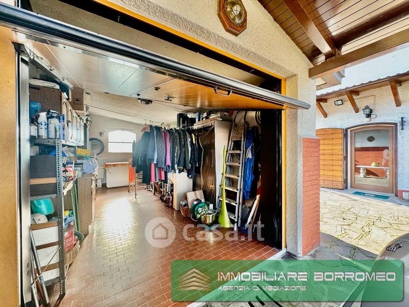 Villa in Via Adige — foto 42 di 45