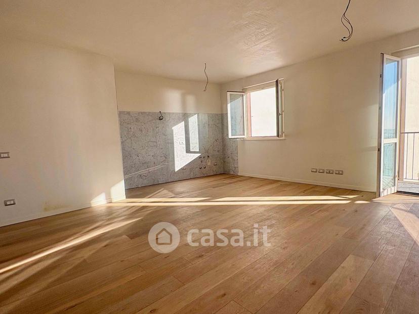 Trilocale in Via Brigate Partigiane 5 — foto 2 di 18