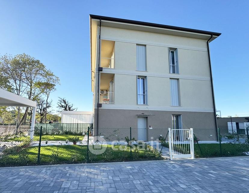 Quadrilocale in Via B. Cellini 168 — foto 10 di 14
