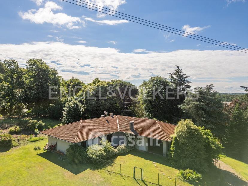 Villa in Viale Europa 16 — foto 3 di 16