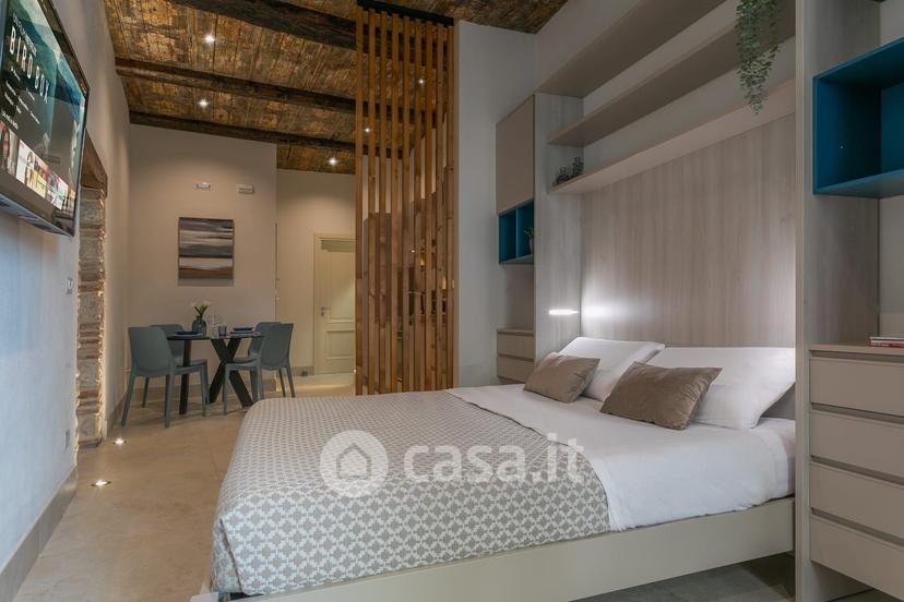 Monolocale in Via Sant'Antonio Abate — foto 12 di 17