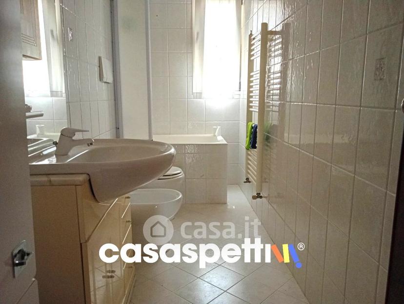Trilocale in Via Luigi Miccoli — foto 6 di 21