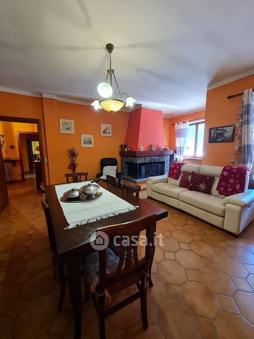 Villa in Via Madonna delle Grazie — foto 3 di 48