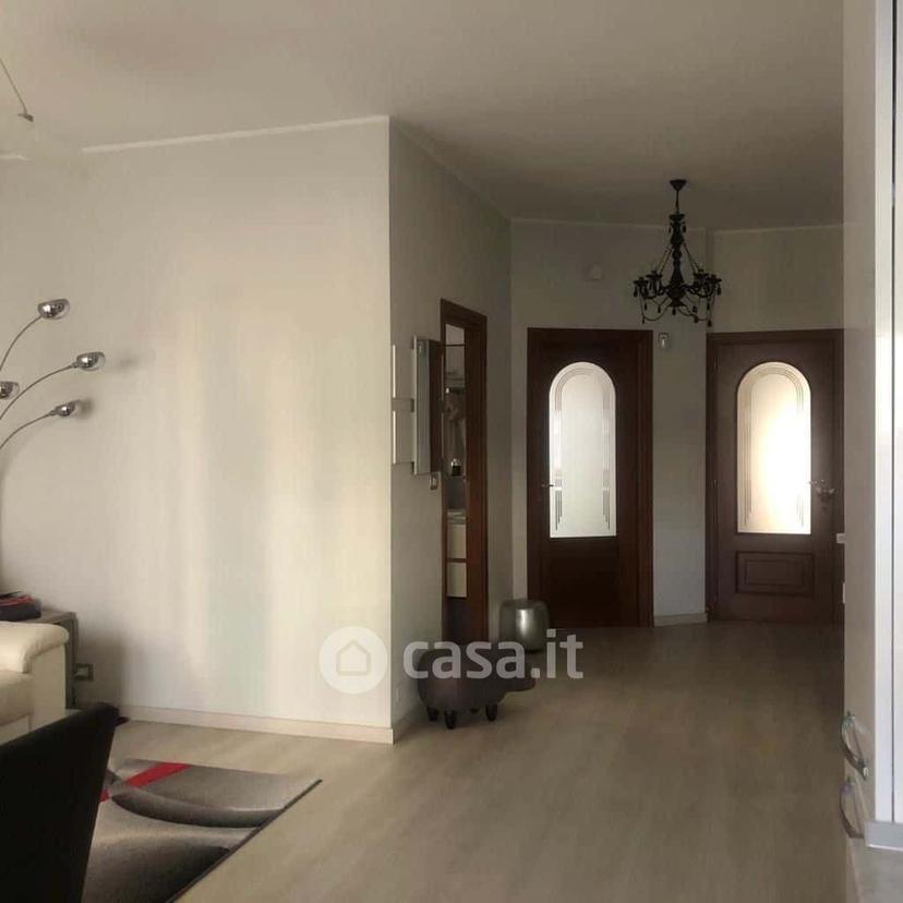 Stanza in Via Cellini 2 — foto 6 di 17