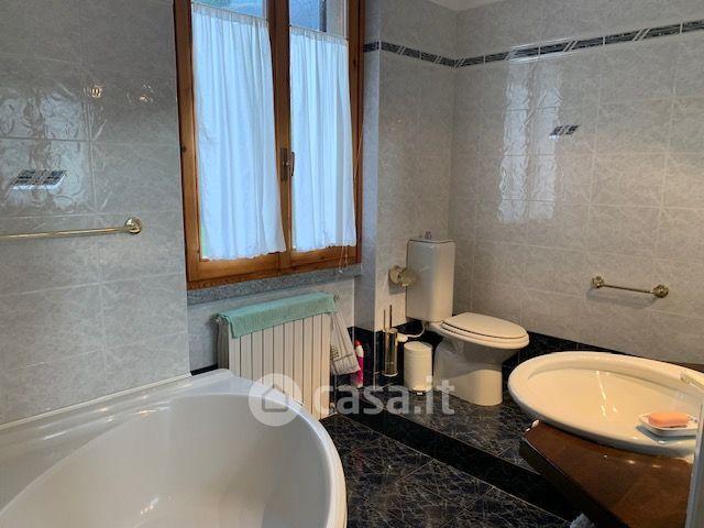 Trilocale in Via Rompiano — foto 19 di 39