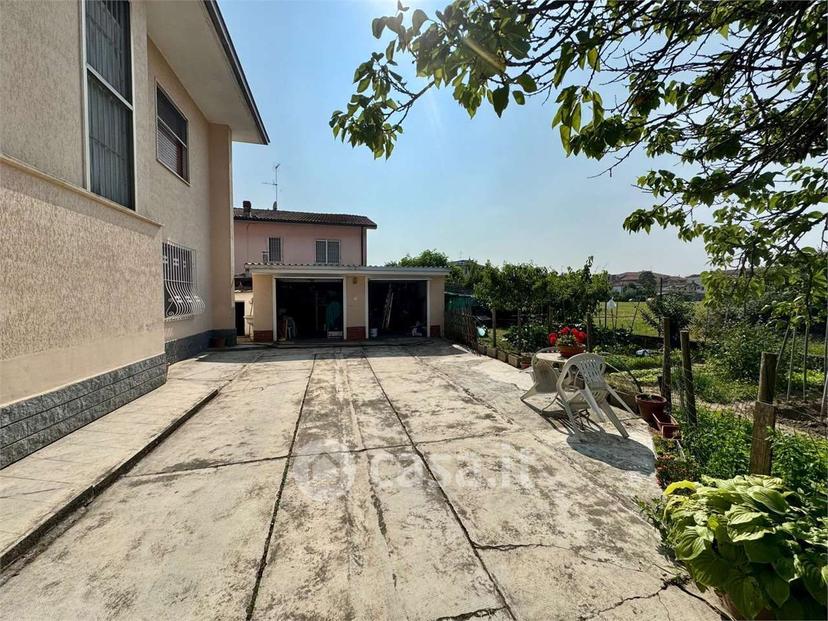 Villa in Via Eugenio Baroni 1 — foto 17 di 33