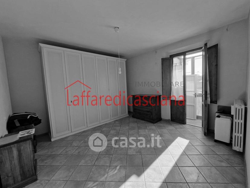 Appartamento in Via Ugo Foscolo — foto 3 di 30